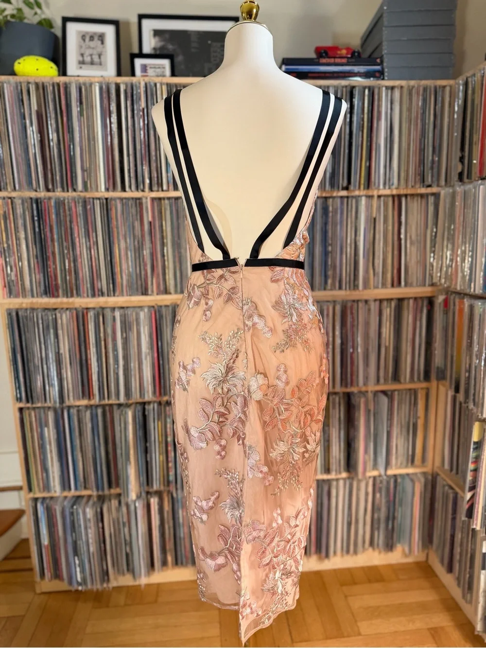 ASOS Blush Pink Embroidered Deep V-Neck Midi Dress Black Straps Size 2 Formal - Picture 7 of 11